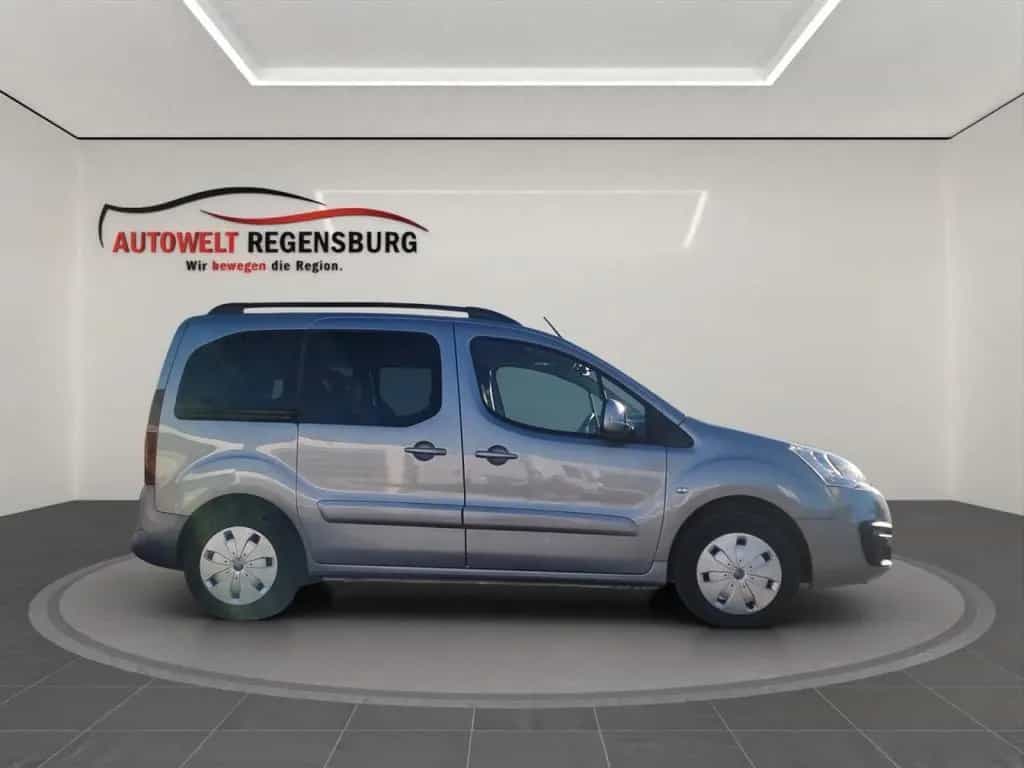 Citroën Berlingo Kombi Shine Klima Navi Einparkhilfe 06/2018-photo-6