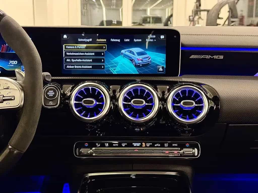 Mercedes-Benz A-Class 4Matic Widescreen/Pano/Burmester/360* 05/2020-photo-11