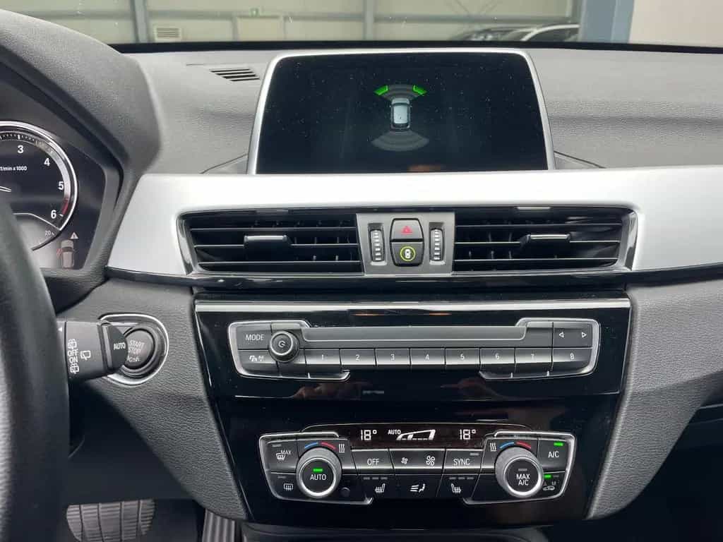 BMW X1 xDrive 18d Advantage/SHZ/PDC/NAVI/BMW-Service 06/2018-photo-14