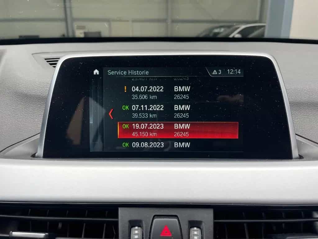 BMW X1 xDrive 18d Advantage/SHZ/PDC/NAVI/BMW-Service 06/2018-photo-24