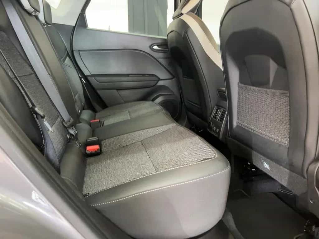Renault Captur INTENS TCe 140 EDC Apple CarPlay PDC KLIM 03/2022-photo-8