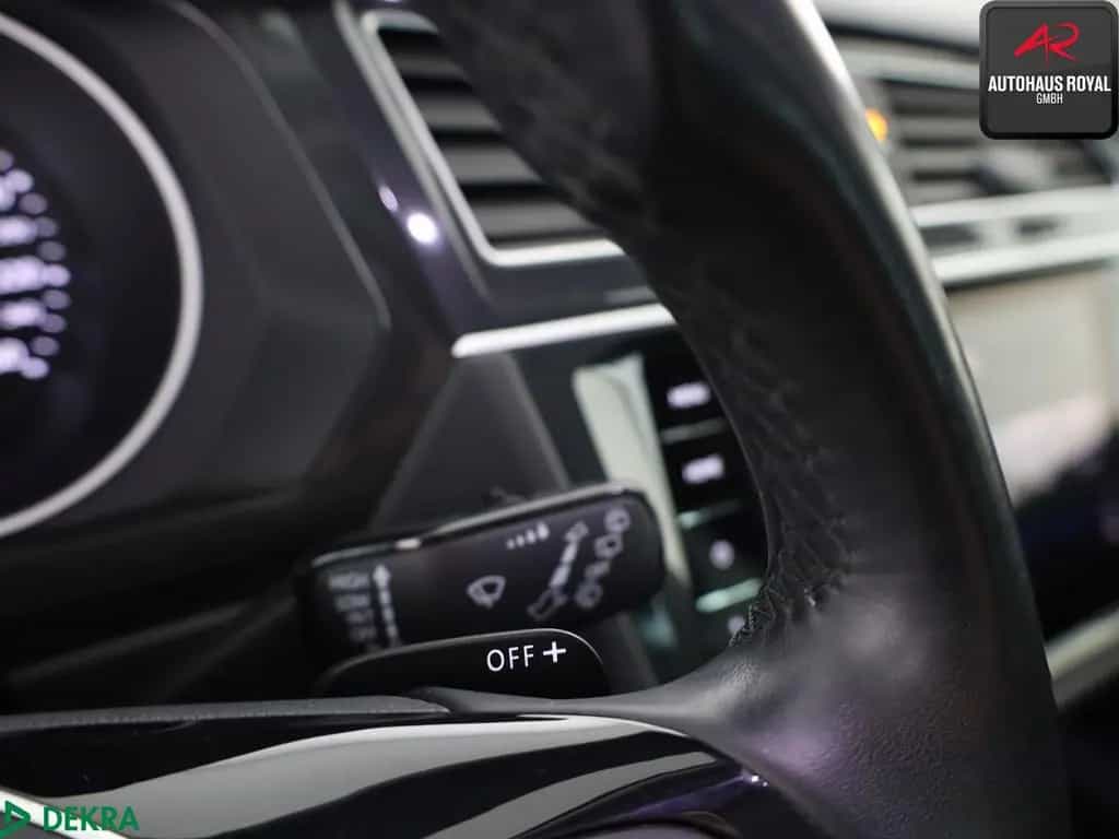 Volkswagen Tiguan 2.0 TSI 4M SPORT HUD,360GRAD,KEYLESS,ACC 03/2018-photo-22