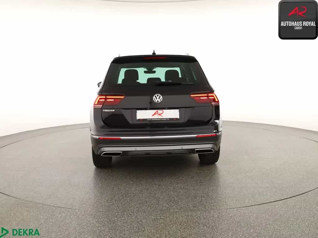 Volkswagen Tiguan 2.0 TSI 4M SPORT HUD,360GRAD,KEYLESS,ACC 03/2018-photo-3
