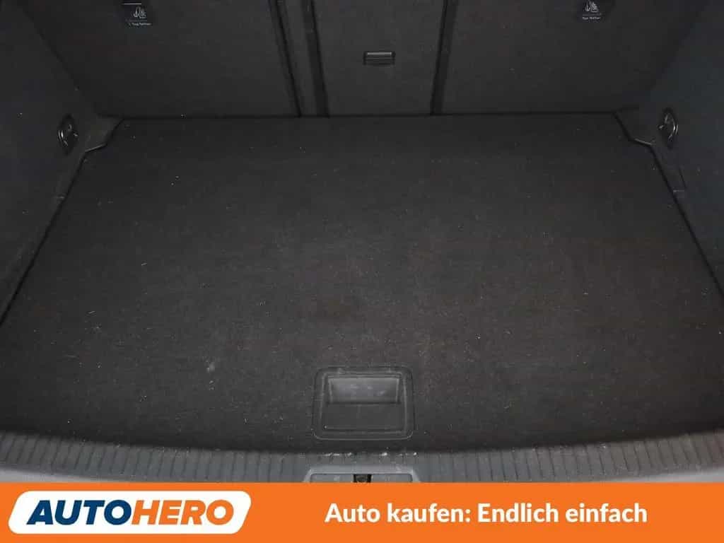 Volkswagen Golf VII 1.4 TSI Comfortline BMT*NAVI*PDC*SHZ* 12/2017-photo-16