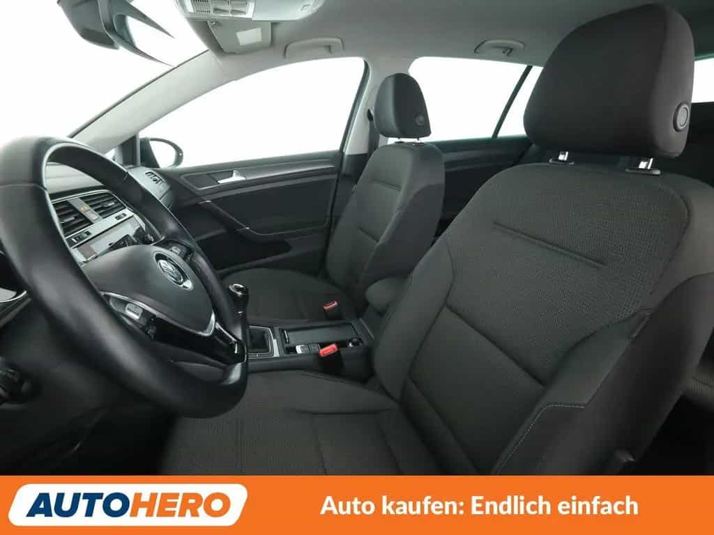 Volkswagen Golf VII 1.4 TSI Comfortline BMT*NAVI*PDC*SHZ* 12/2017-photo-8
