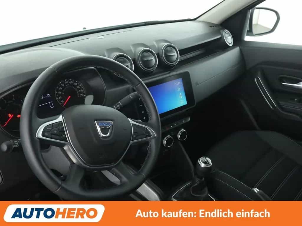 Dacia Duster 1.3 TCe Prestige 4WD*NAVI*CAM*PDC*SHZ* 07/2022-photo-10