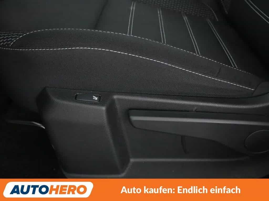 Dacia Duster 1.3 TCe Prestige 4WD*NAVI*CAM*PDC*SHZ* 07/2022-photo-28