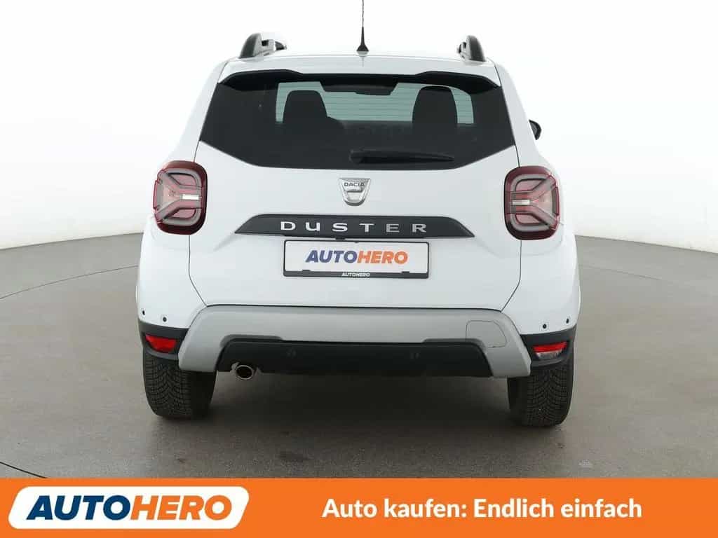 Dacia Duster 1.3 TCe Prestige 4WD*NAVI*CAM*PDC*SHZ* 07/2022-photo-4