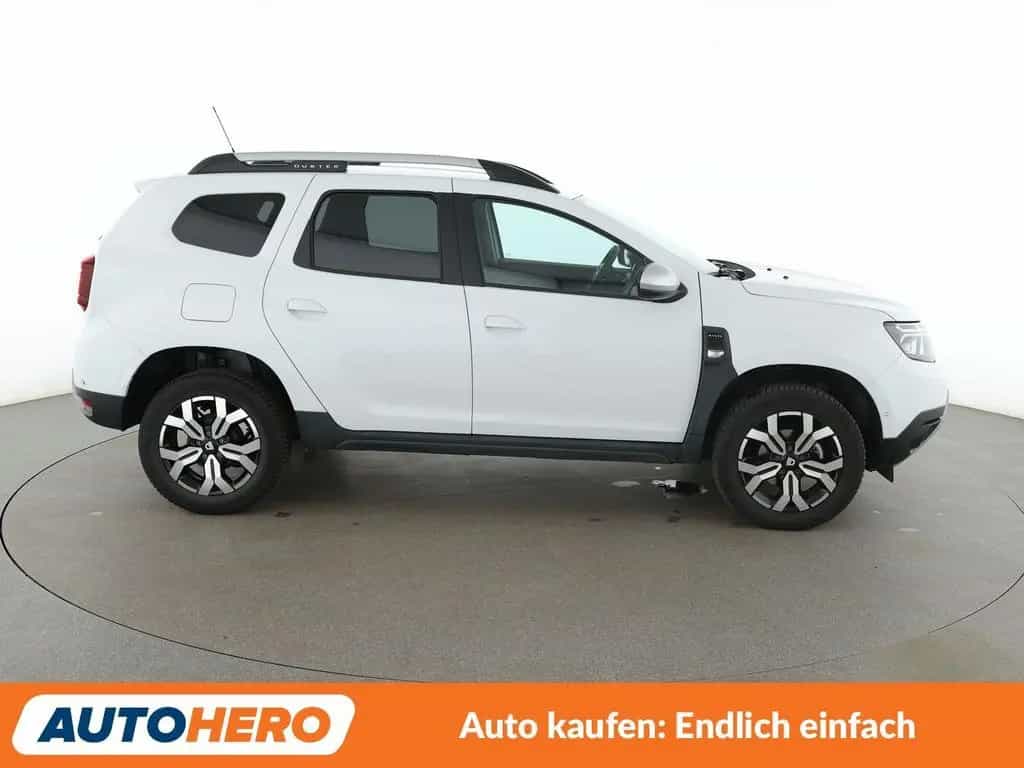 Dacia Duster 1.3 TCe Prestige 4WD*NAVI*CAM*PDC*SHZ* 07/2022-photo-6