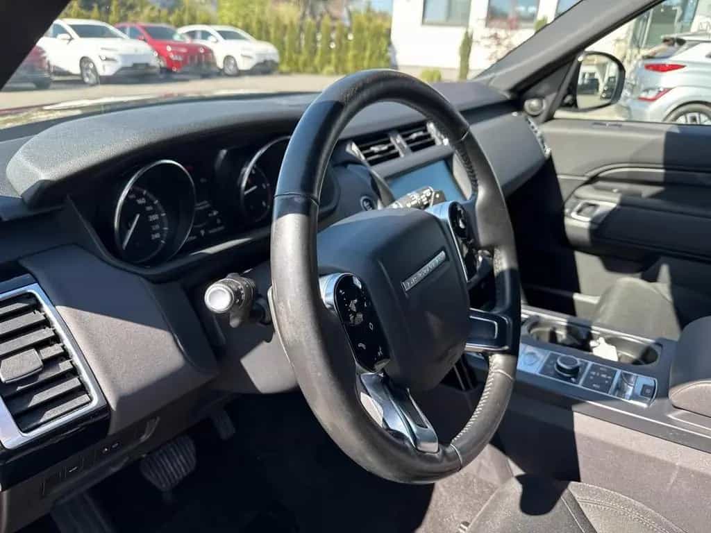 Land Rover Discovery 5*Kamera360*Navi*7 Sitz*Tempo*TOP 06/2019-photo-2