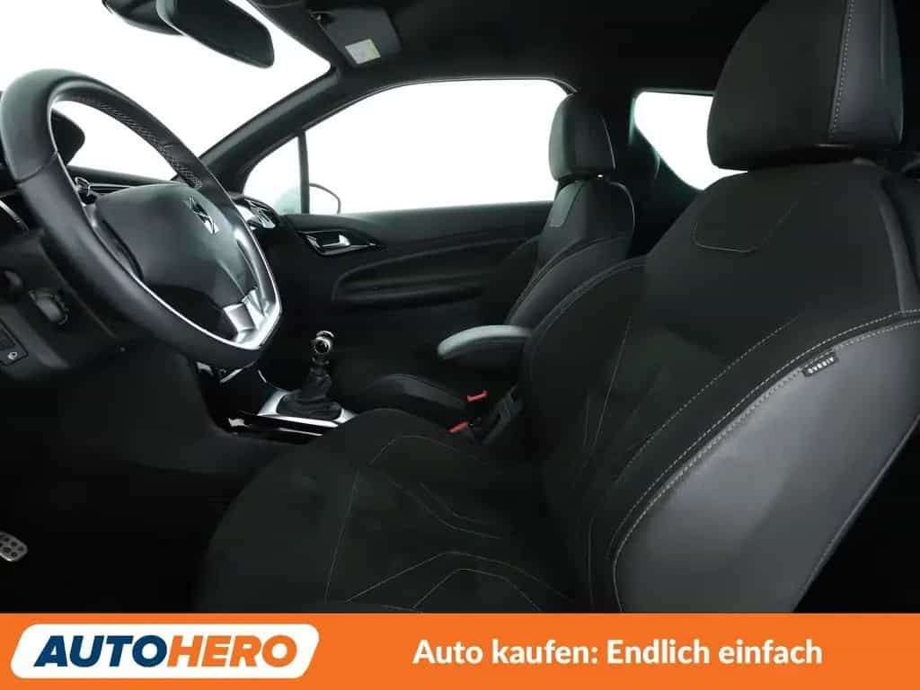 DS Automobiles DS3 1.2 PureTech SportChic *NAVI*LED*TEMPO*CAM* 11/2017-photo-9