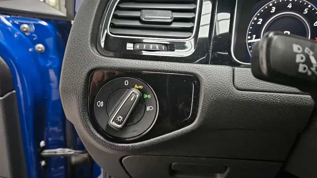 Volkswagen Golf VII Variant Highl DSG R-Line Panorama Navi 08/2018-photo-18
