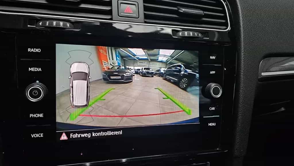 Volkswagen Golf VII Variant Highl DSG R-Line Panorama Navi 08/2018-photo-21