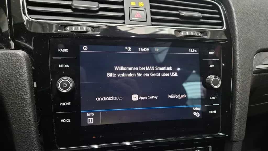 Volkswagen Golf VII Variant Highl DSG R-Line Panorama Navi 08/2018-photo-24