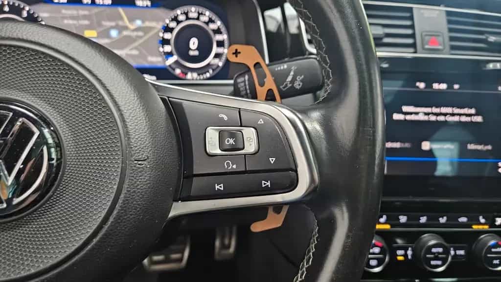 Volkswagen Golf VII Variant Highl DSG R-Line Panorama Navi 08/2018-photo-28