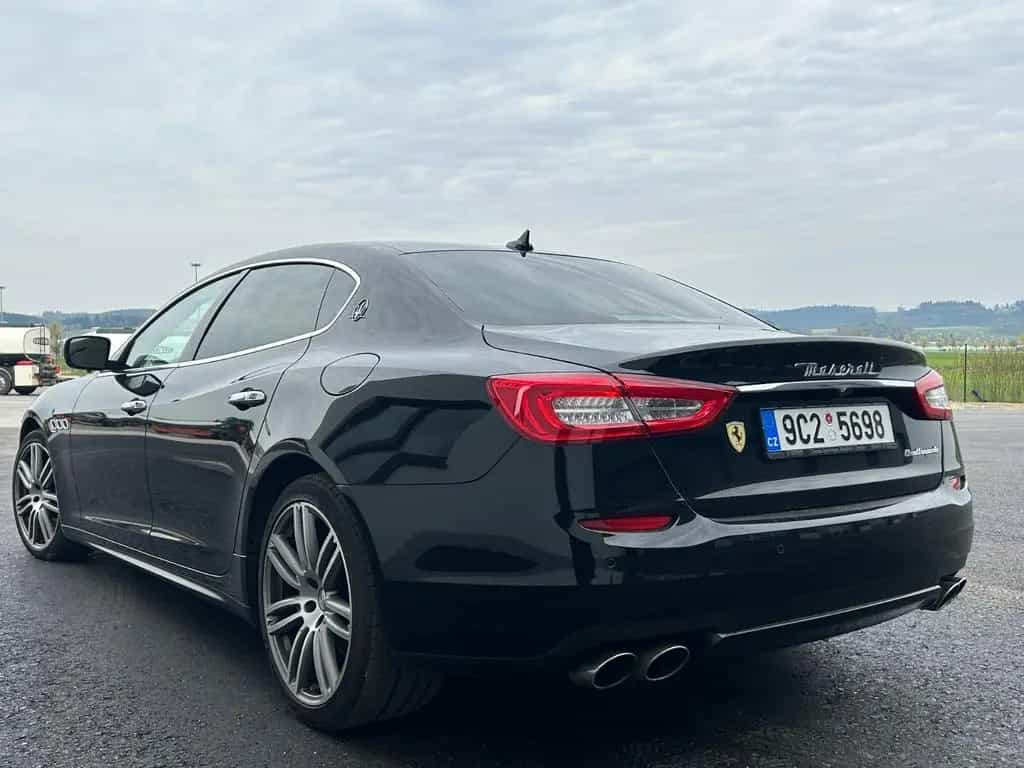 Maserati Quattroporte 3.0 V6 Diesel Automatik - 08/2017-photo-2