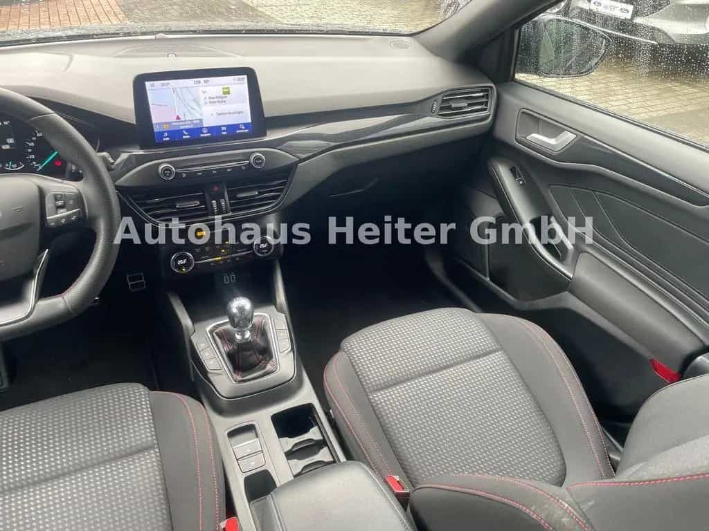 Ford Focus Lim. ST-Line / 155PS+ACC+B&O+1.Hand 10/2021-photo-17