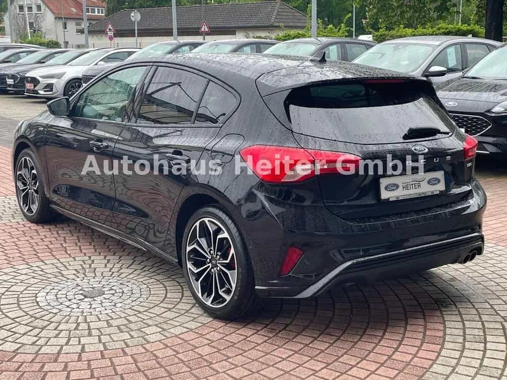 Ford Focus Lim. ST-Line / 155PS+ACC+B&O+1.Hand 10/2021-photo-3