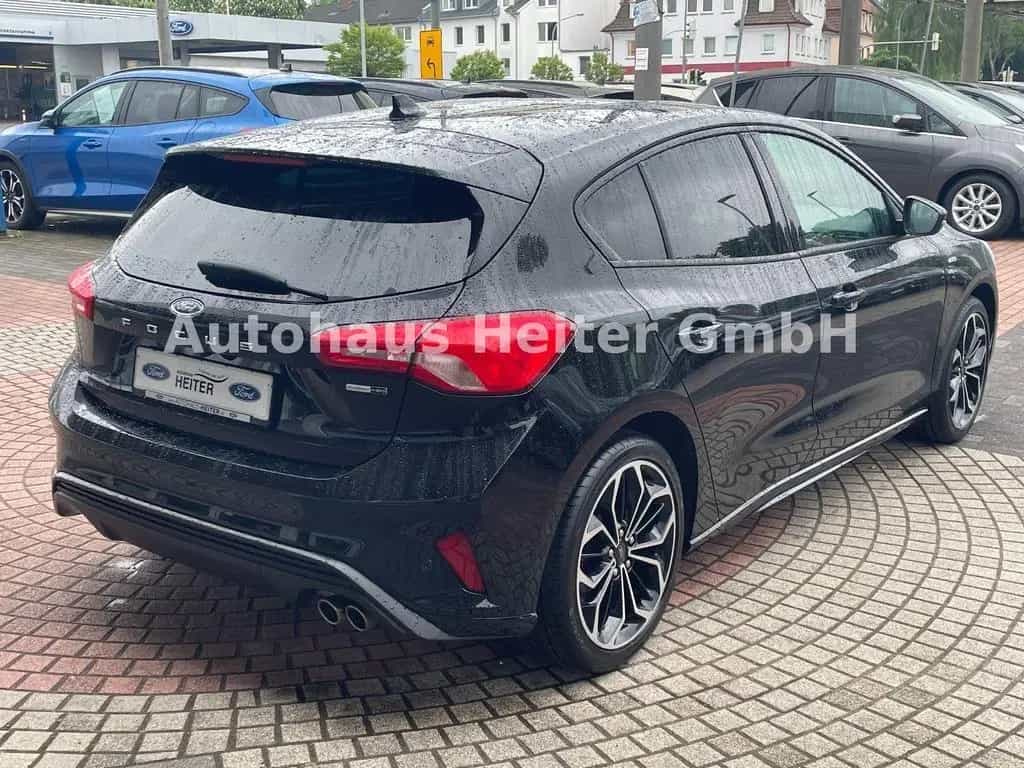 Ford Focus Lim. ST-Line / 155PS+ACC+B&O+1.Hand 10/2021-photo-5