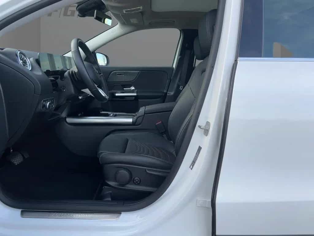 Mercedes-Benz GLA 250 4MATIC LED/Keyless-Go/MBUX/CarPlay/Navi 02/2024-photo-4