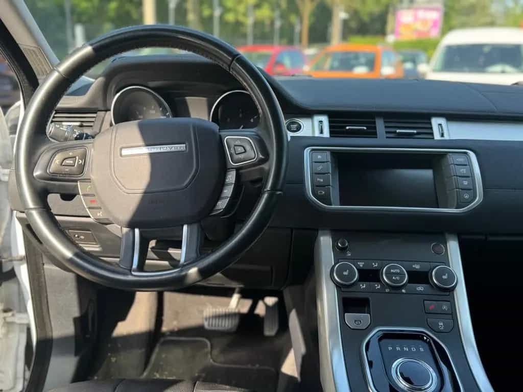 Land Rover Range Rover Rover Evoque SE Automatik LEDER AHK Navi 02/2017-photo-10