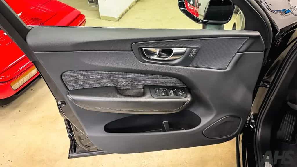 Volvo XC60 Core AWD B4 Diesel Automatik ACC LED Kamera 11/2022-photo-9