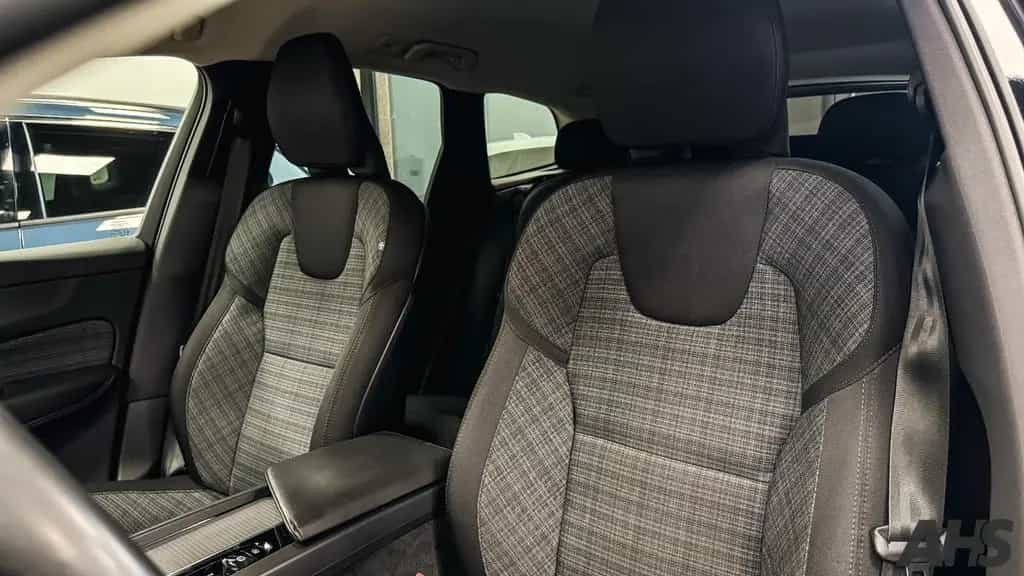Volvo XC60 Core AWD B4 Diesel Automatik ACC LED Kamera 11/2022-photo-13