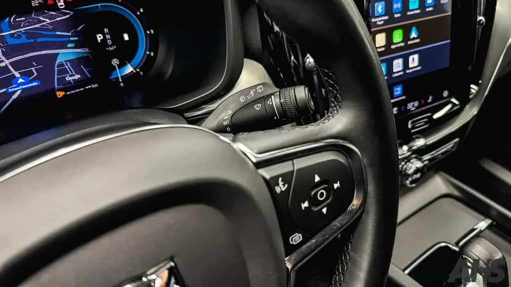 Volvo XC60 Core AWD B4 Diesel Automatik ACC LED Kamera 11/2022-photo-24