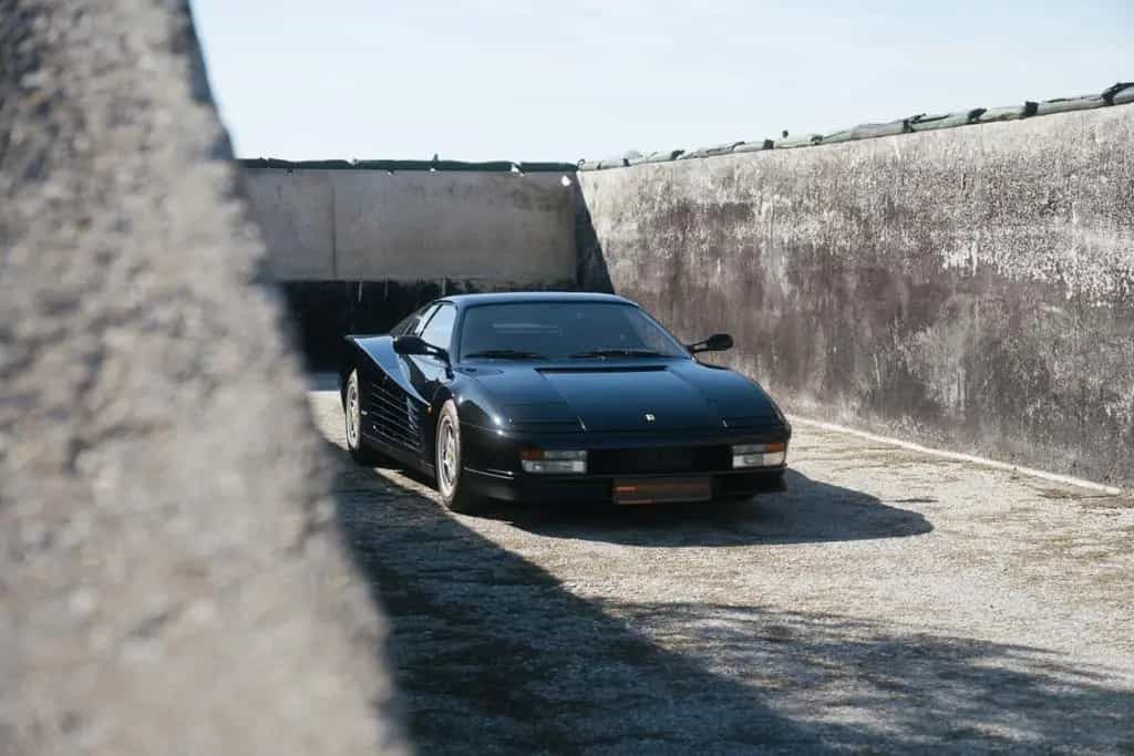 Ferrari **BRD-Auslieferung/perfekter Zustand/8.927km** 02/1990-photo-2