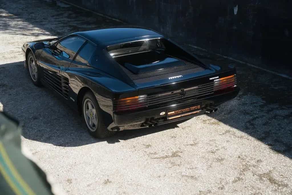 Ferrari **BRD-Auslieferung/perfekter Zustand/8.927km** 02/1990-photo-45