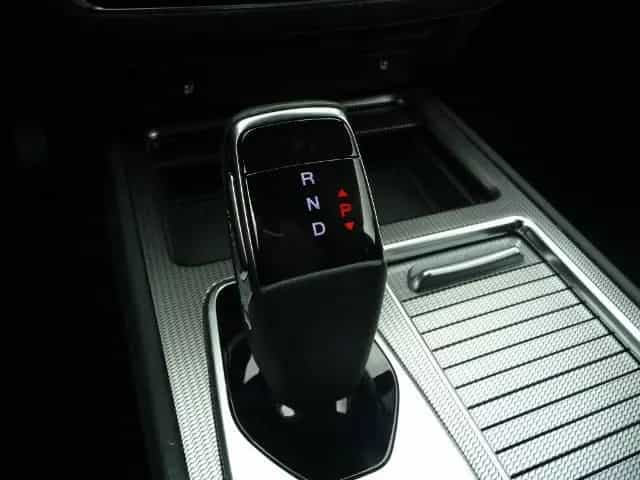 Ssangyong REXTON 2,2 D Sapphire EL 20´´ AT AHK 05/2024-photo-22