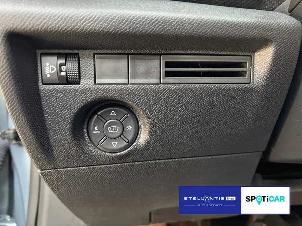 Citroën C4 1.2 PureTech 130 Shine Stop&Start Kamera 12/2023-photo-12