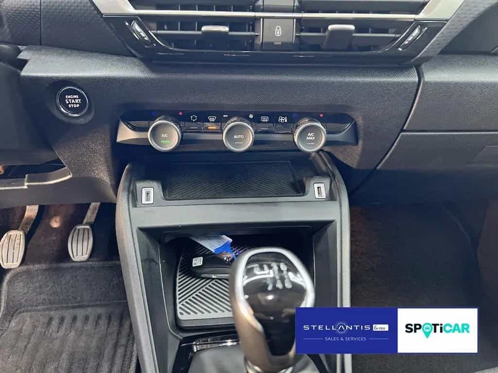 Citroën C4 1.2 PureTech 130 Shine Stop&Start Kamera 12/2023-photo-14