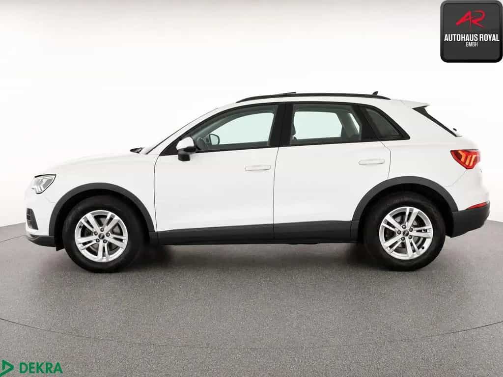 Audi Q3 35 TFSI PANORAMA,SPURHALTE,TOTWINKEL,1.HD,SH 02/2023-photo-1