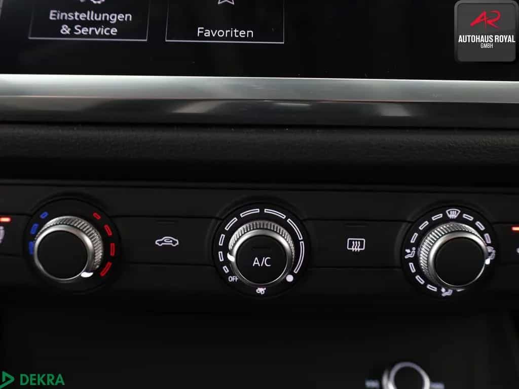 Audi Q3 35 TFSI PANORAMA,SPURHALTE,TOTWINKEL,1.HD,SH 02/2023-photo-17