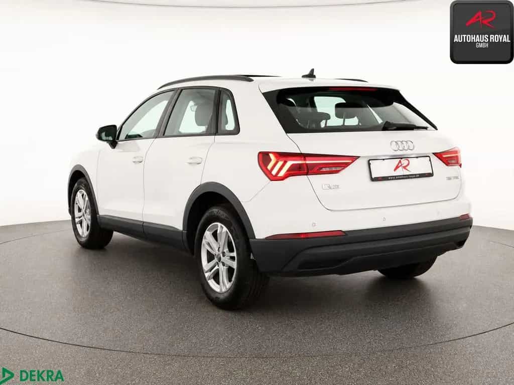 Audi Q3 35 TFSI PANORAMA,SPURHALTE,TOTWINKEL,1.HD,SH 02/2023-photo-2