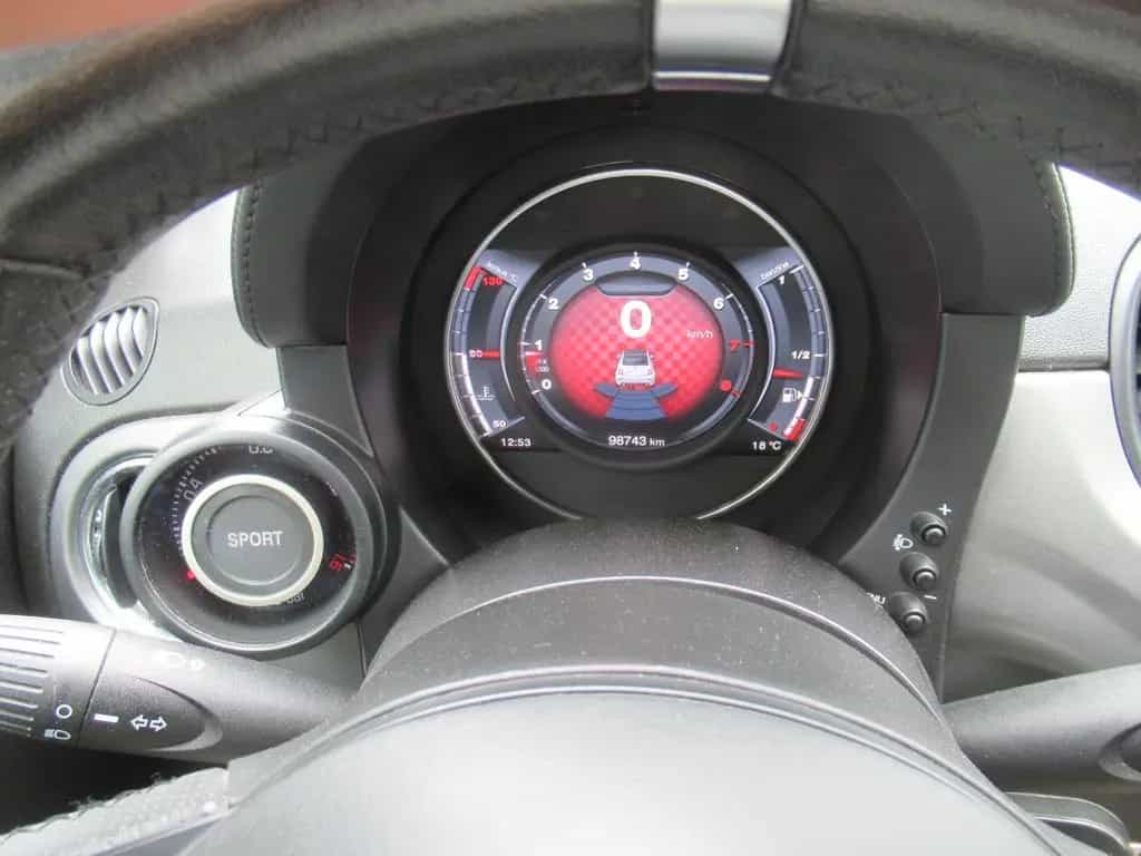 Abarth 595C Cabrio Turismo-NAVI-LEDER-PDC-DAB-1.HAND 09/2016-photo-29