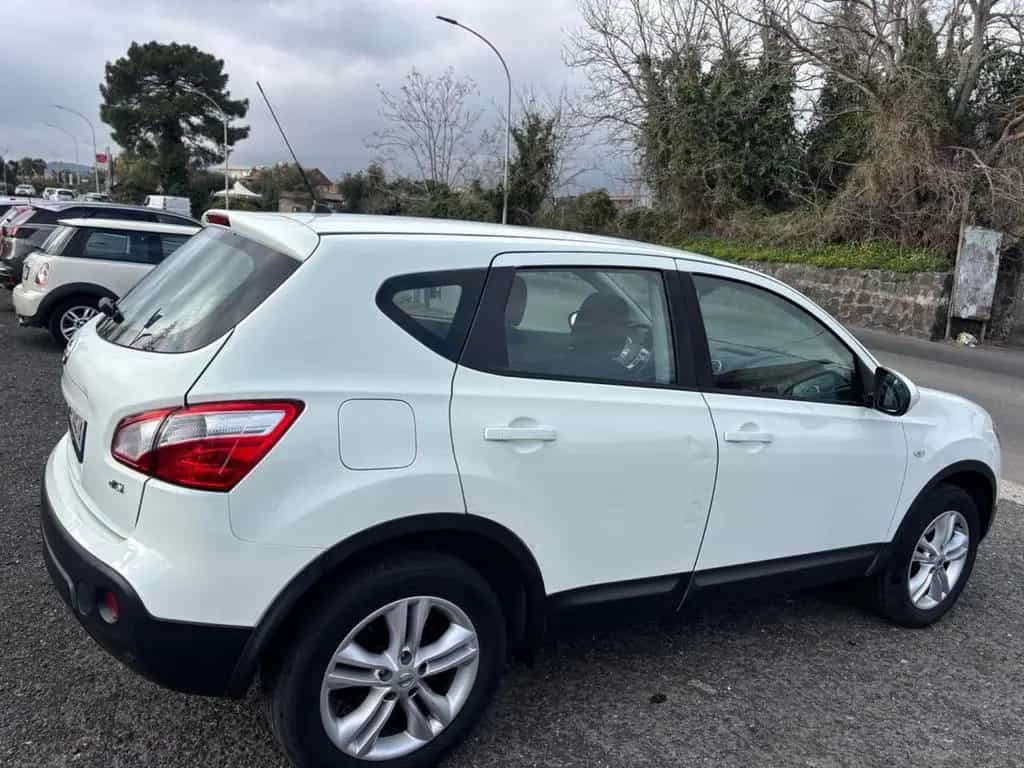 Nissan Qashqai 1.5 dCi DPF Acenta 01/2014-photo-2