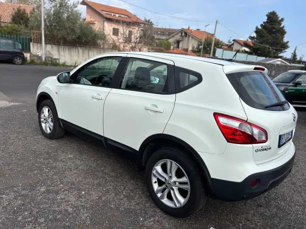 Nissan Qashqai 1.5 dCi DPF Acenta 01/2014-photo-3