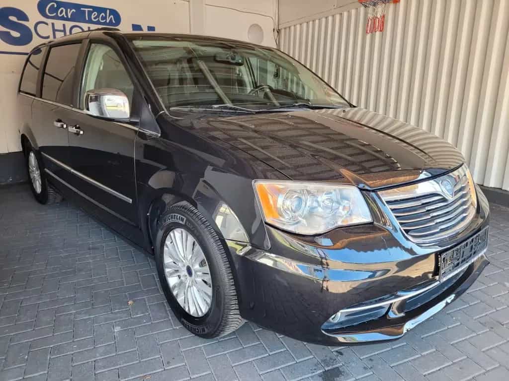 Lancia Voyager Gold*XENON*LEDER*NAVI*EL.SCHIEBTÜREN 05/2012-photo-0