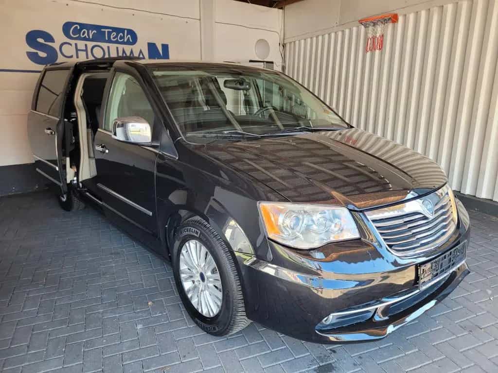 Lancia Voyager Gold*XENON*LEDER*NAVI*EL.SCHIEBTÜREN 05/2012-photo-3