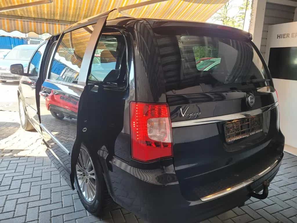 Lancia Voyager Gold*XENON*LEDER*NAVI*EL.SCHIEBTÜREN 05/2012-photo-9