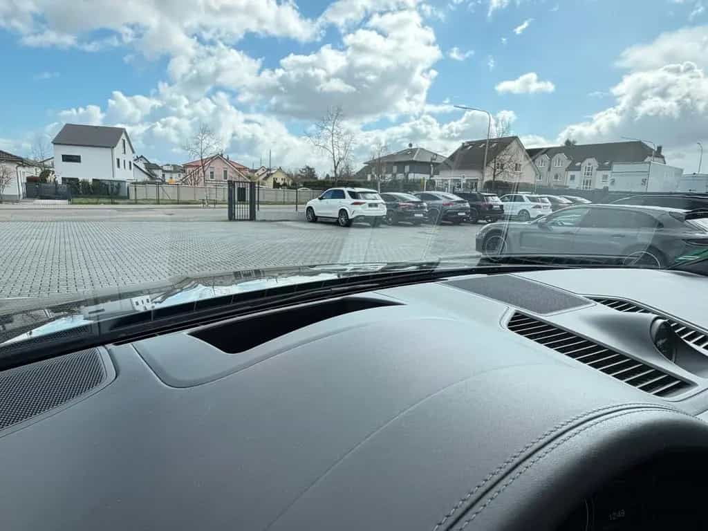 Porsche Cayenne 08/2023-photo-22