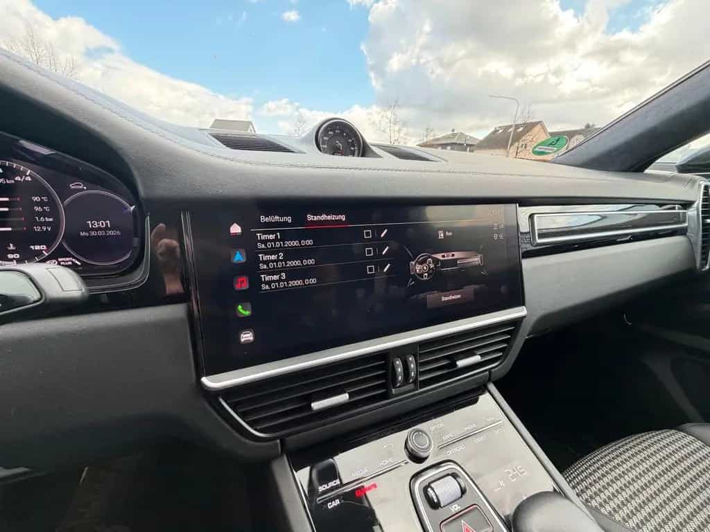Porsche Cayenne 08/2023-photo-27