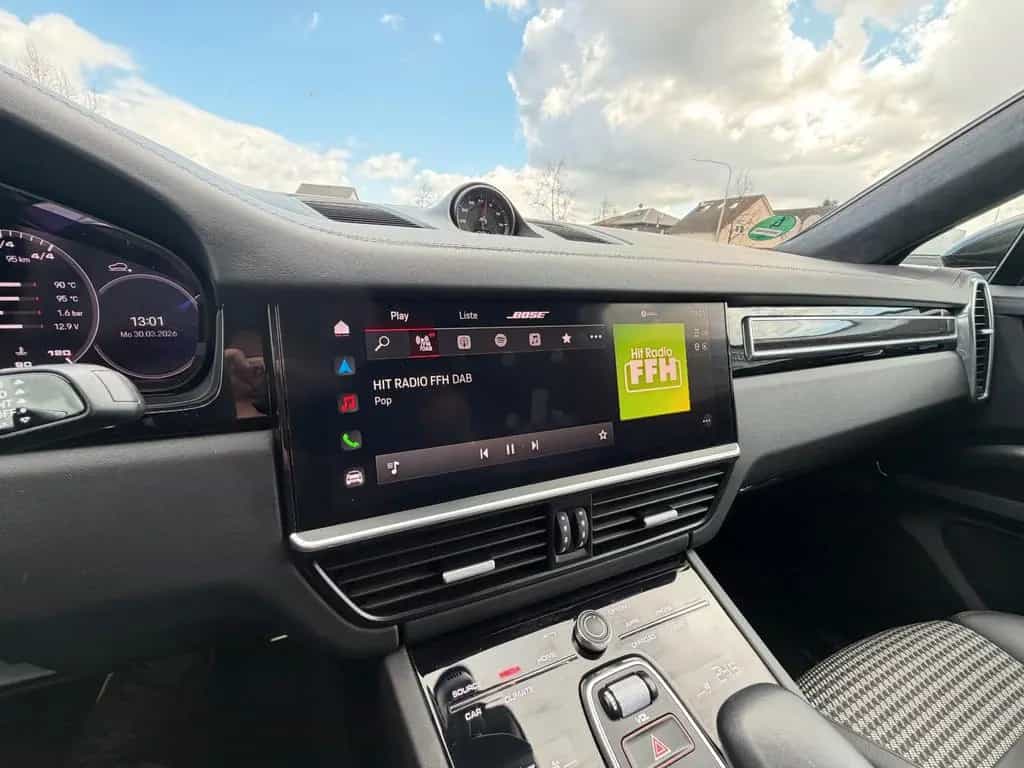 Porsche Cayenne 08/2023-photo-29