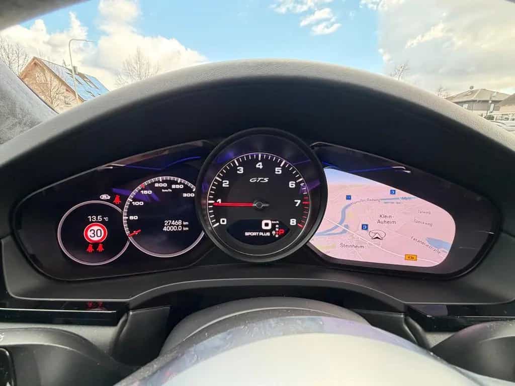 Porsche Cayenne 08/2023-photo-34