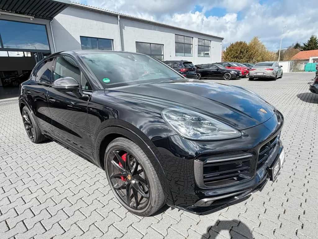 Porsche Cayenne 08/2023-photo-43