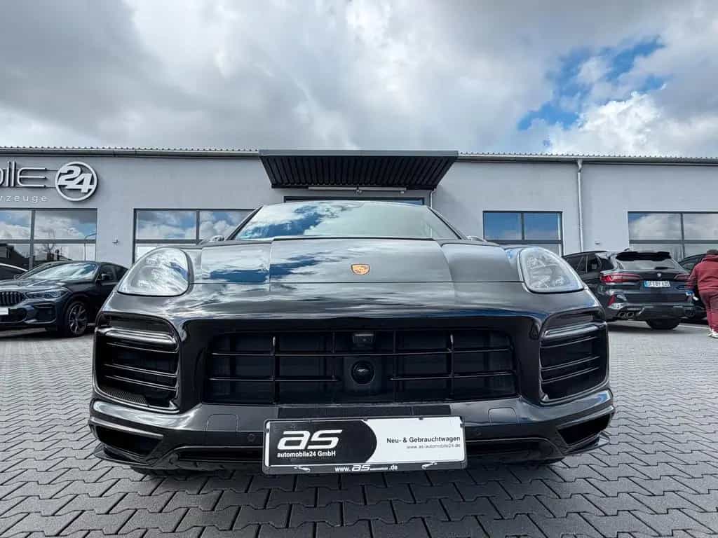 Porsche Cayenne 08/2023-photo-48