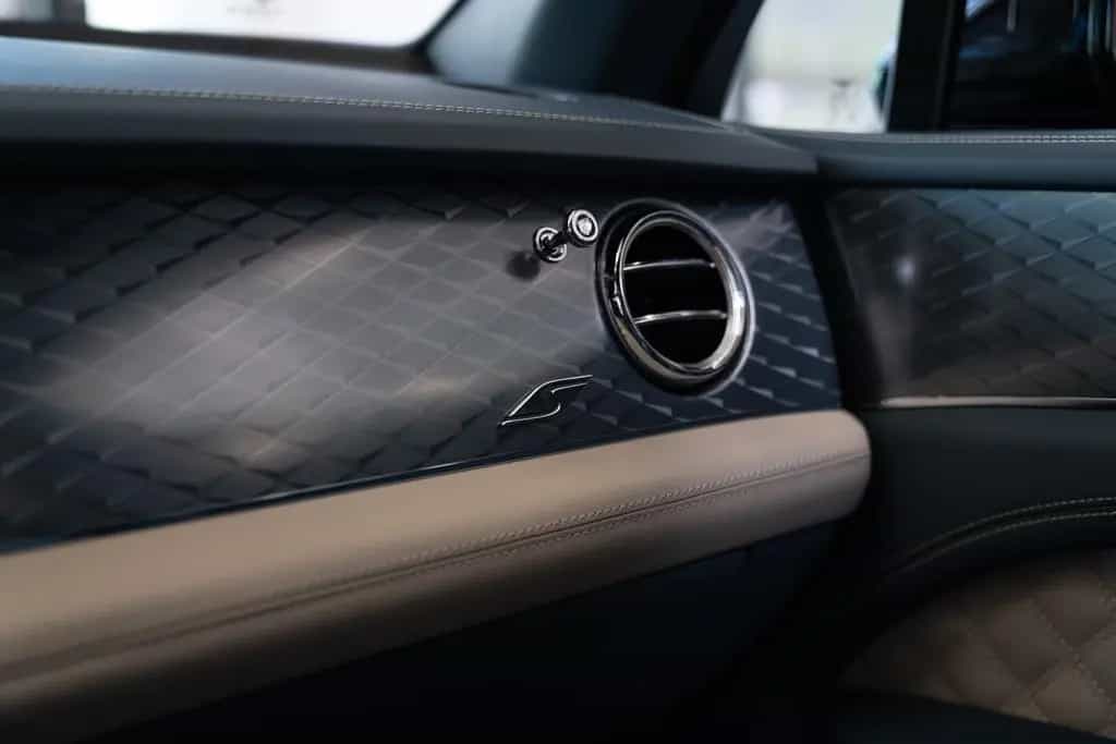 Bentley Bentayga S V8 - Parking Heater 01/2025-photo-18