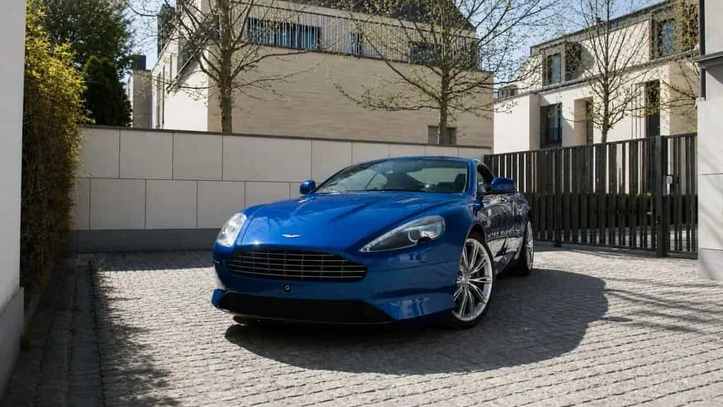 Aston Martin Virage Coupé Touchtronic - 01/2012-photo-0